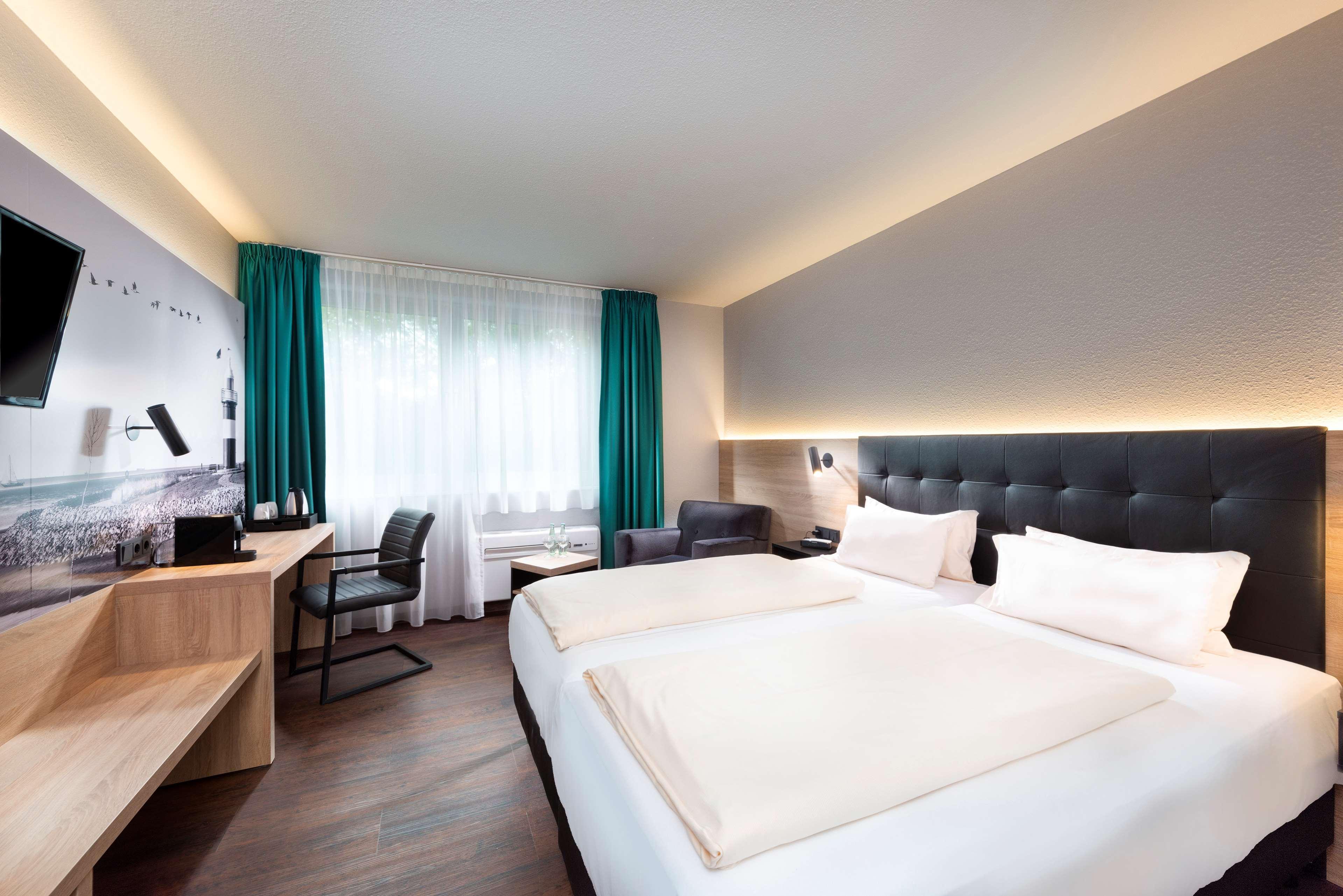 Western Achim Hotel